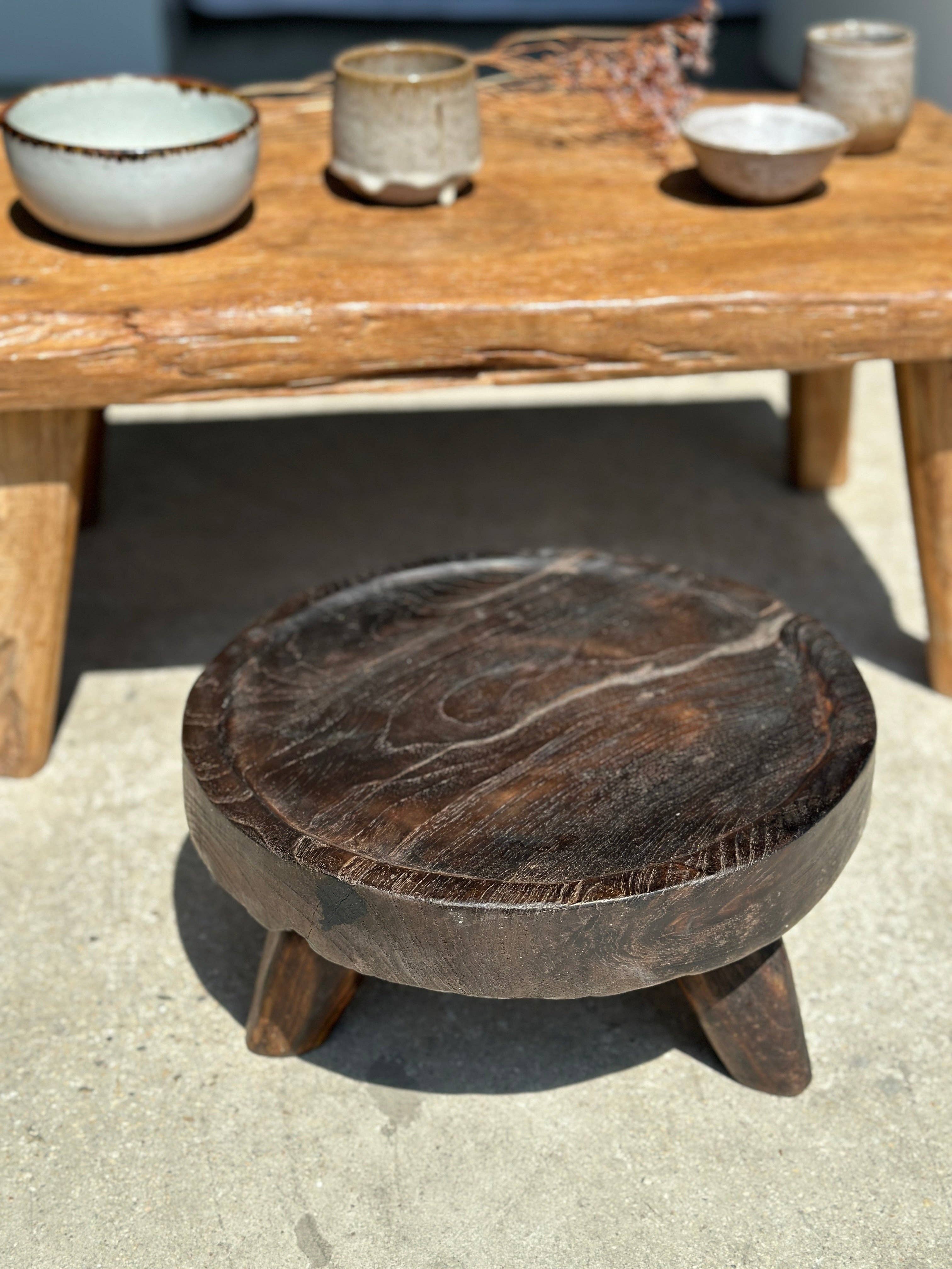 Office Objets – Großhandel Beistelltisch – Kleiner leichter Couchtisch aus hellem Teakholz mit vier Beinen H: 30 L: 63,5 B: 40 cm78