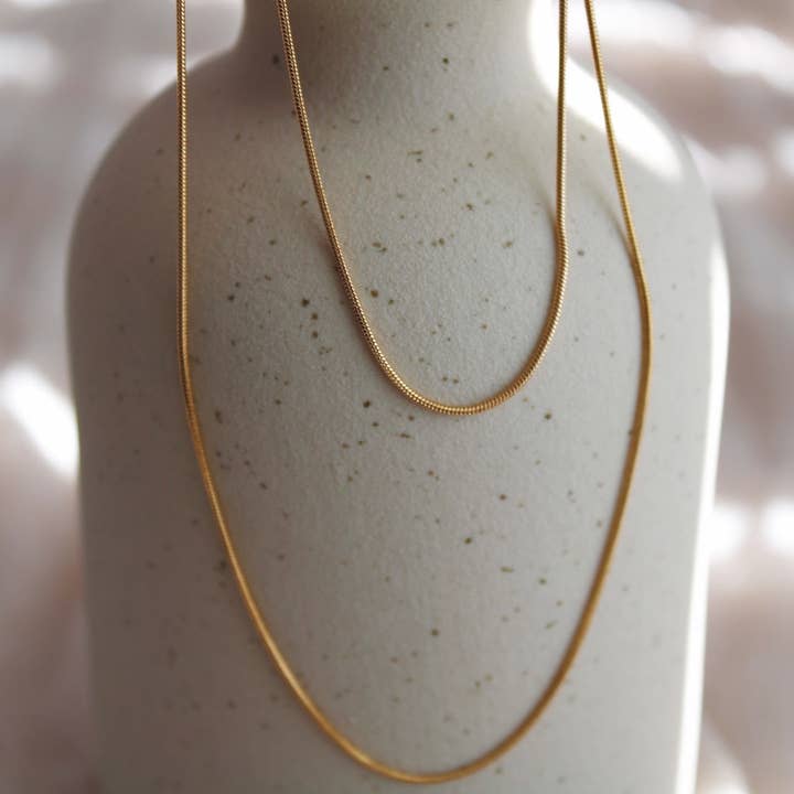 Animira Jewels - Wholesale Link & Chain Necklace - AnimiraJewels - Amelia Dainty Herringbone Necklace2