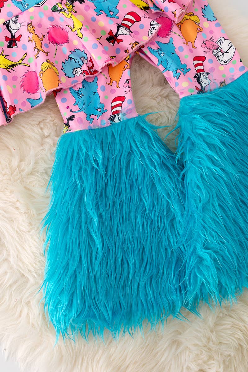 Kids Charm Online - Wholesale Clothing Set - Baby - Dr.Seu*s" pink top & bottoms set with fur bells. OFG42984 JE2