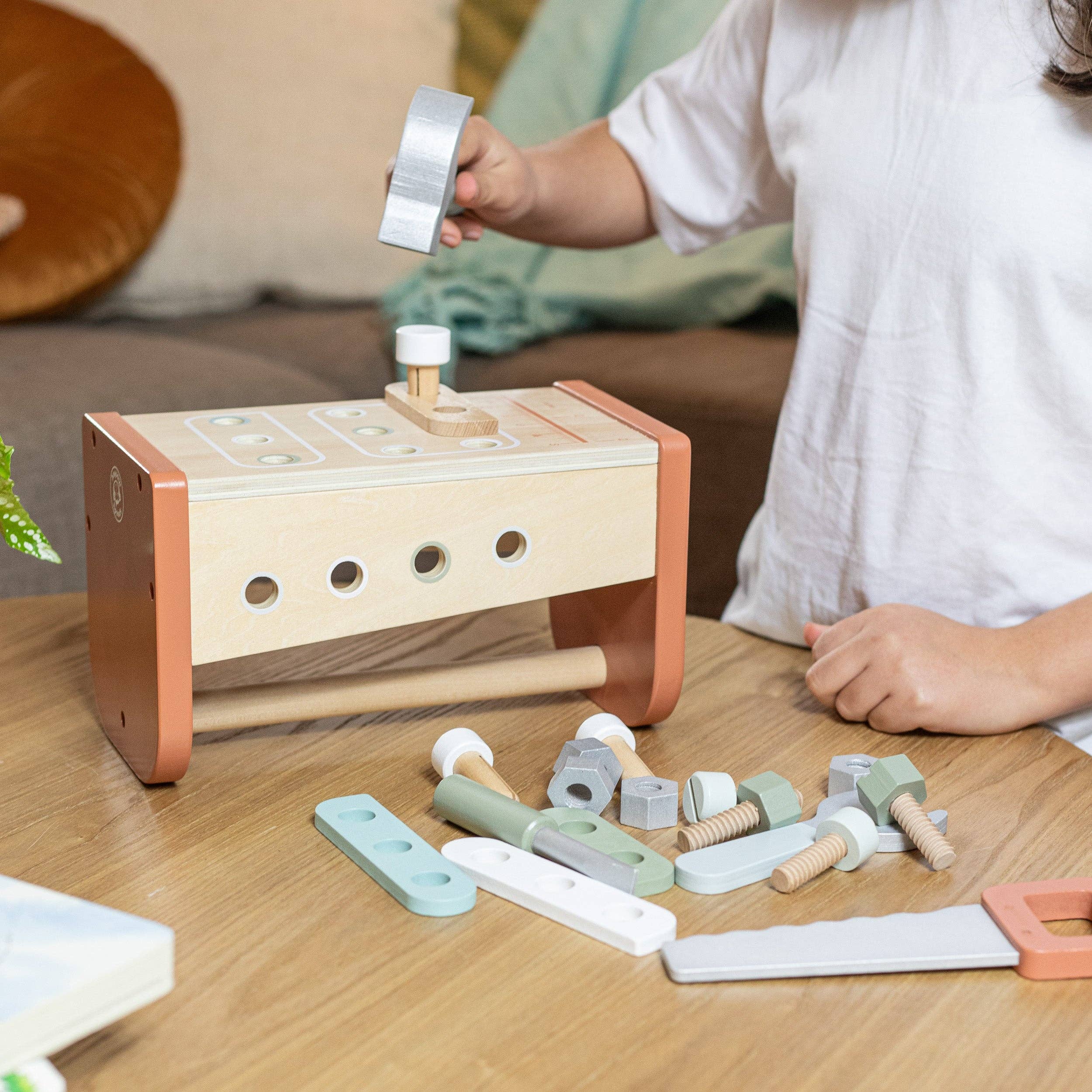 Speedy Monkey – wholesale Wood toy – Child – Tool Box - Workbench (2 in 1)5