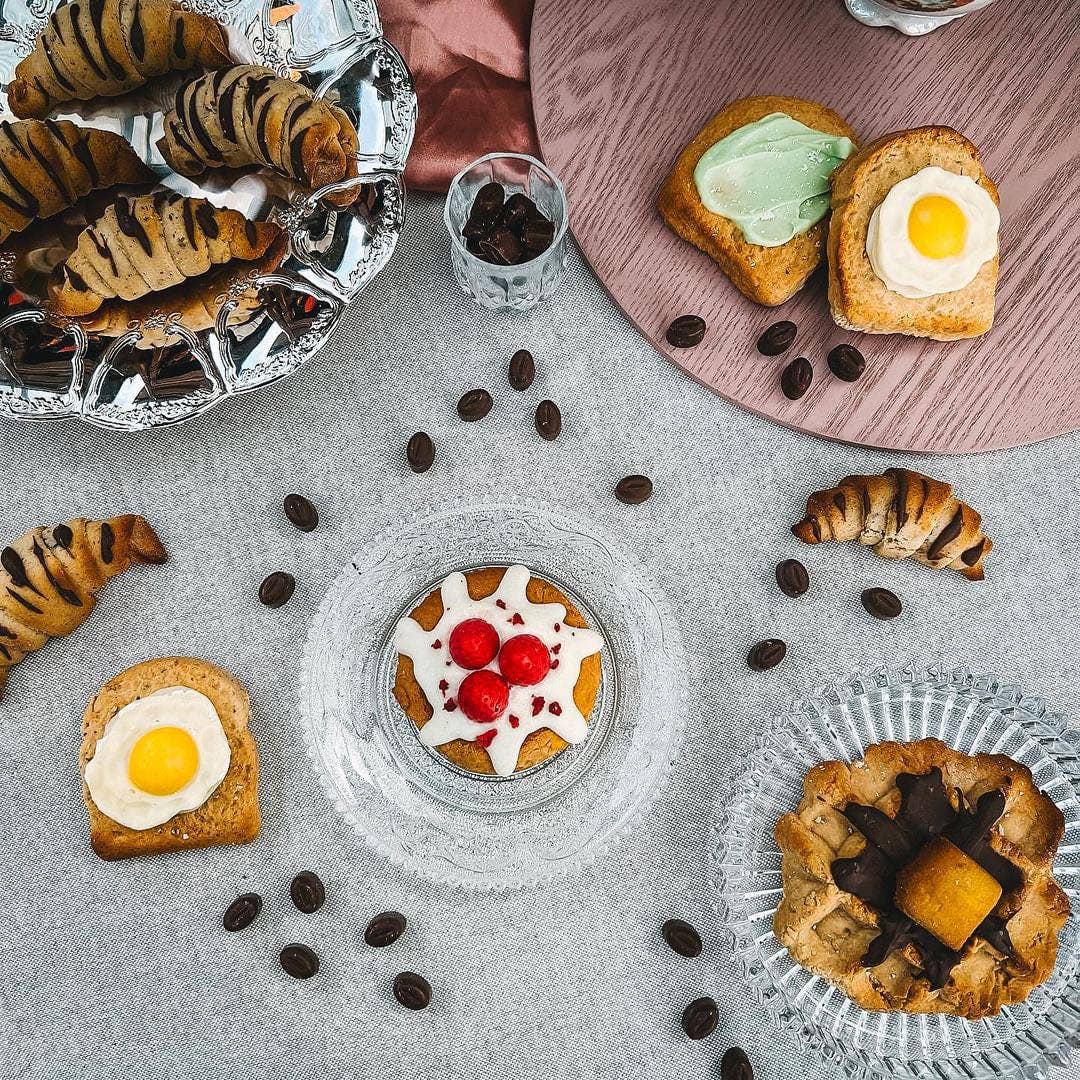 Bones & Whiskers - Wholesale Pet treats – Dog - Belgian waffle2