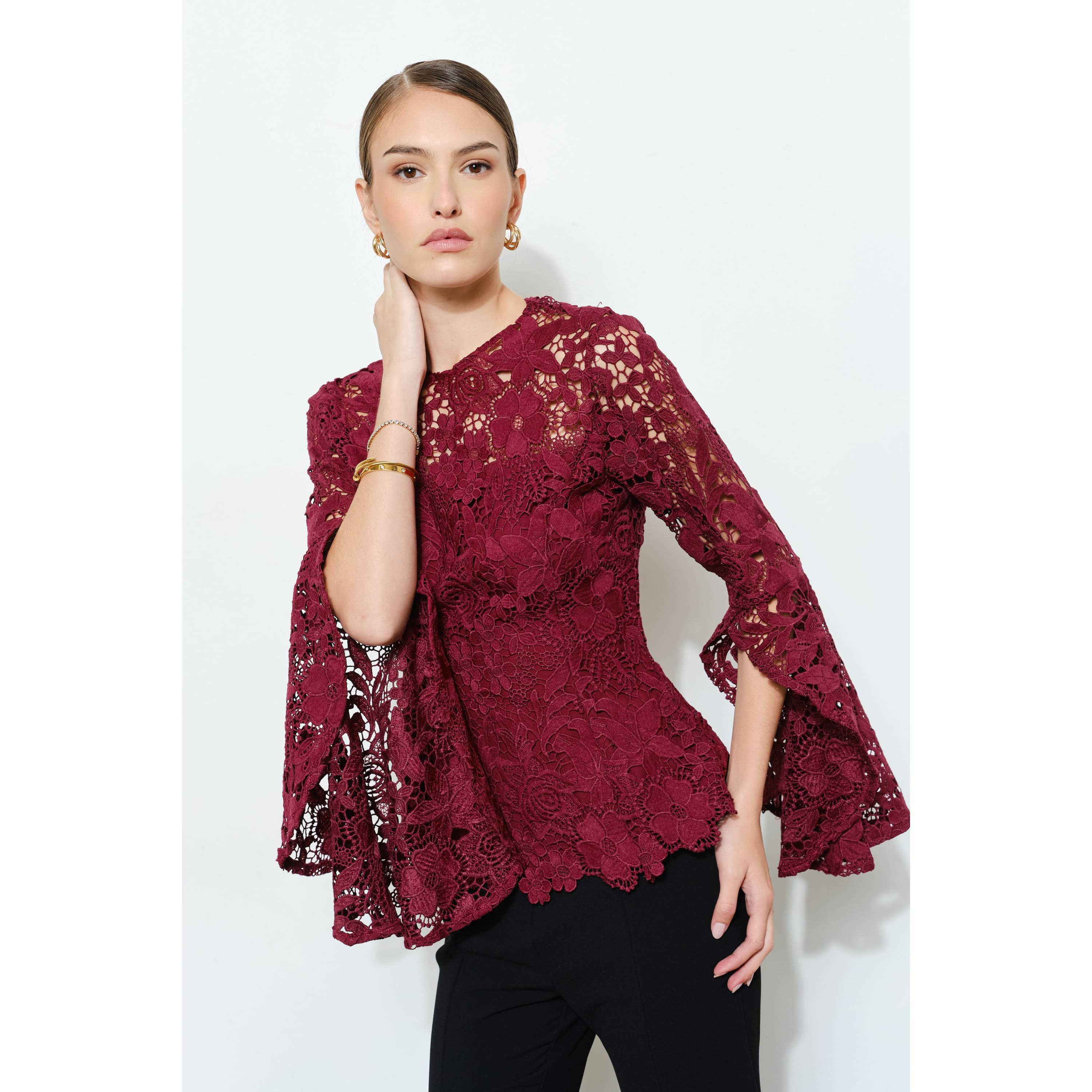 INA - Wholesale Blouse - Women's - Floral Lace Slitted Long Sleeves Blouse Woven Top3