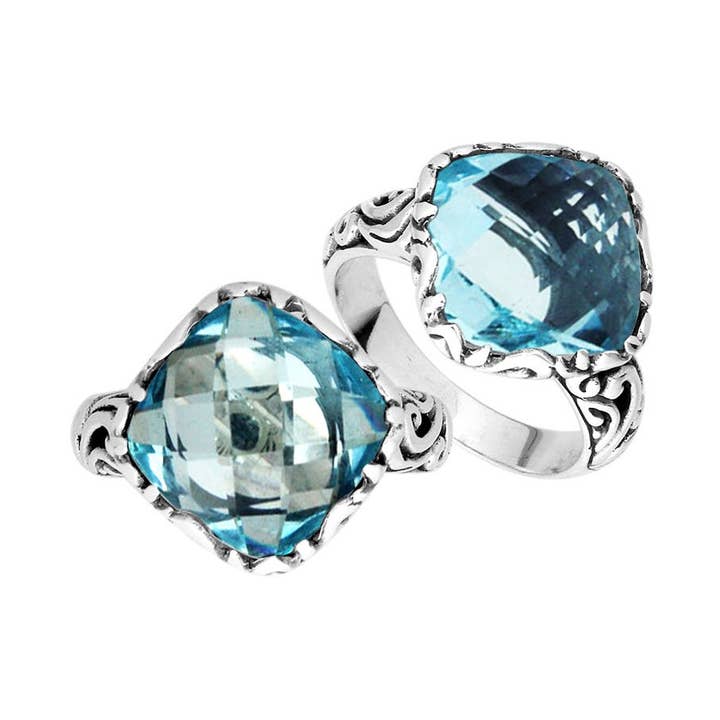 AR-6256-BT Sterling zilveren kussenvormige designer statement ring met blauwe topaas kwarts en handgemaakte Balinese details. voor wholesale door Bali Designs
