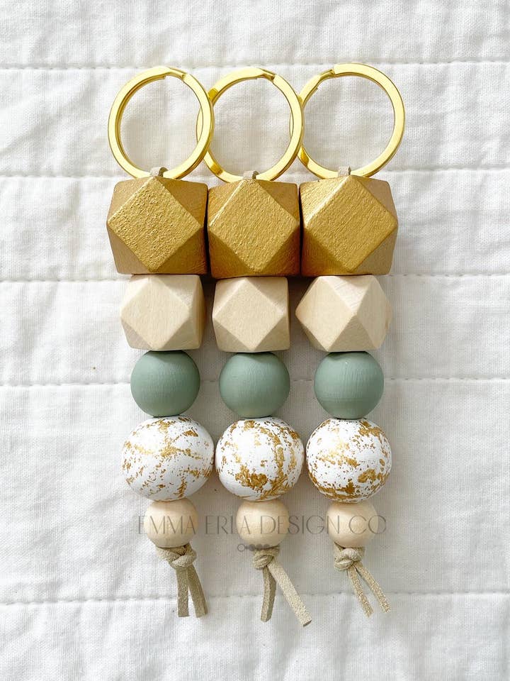 Porte-clés Simple Sage pour la vente par Emma Erla Design Co.