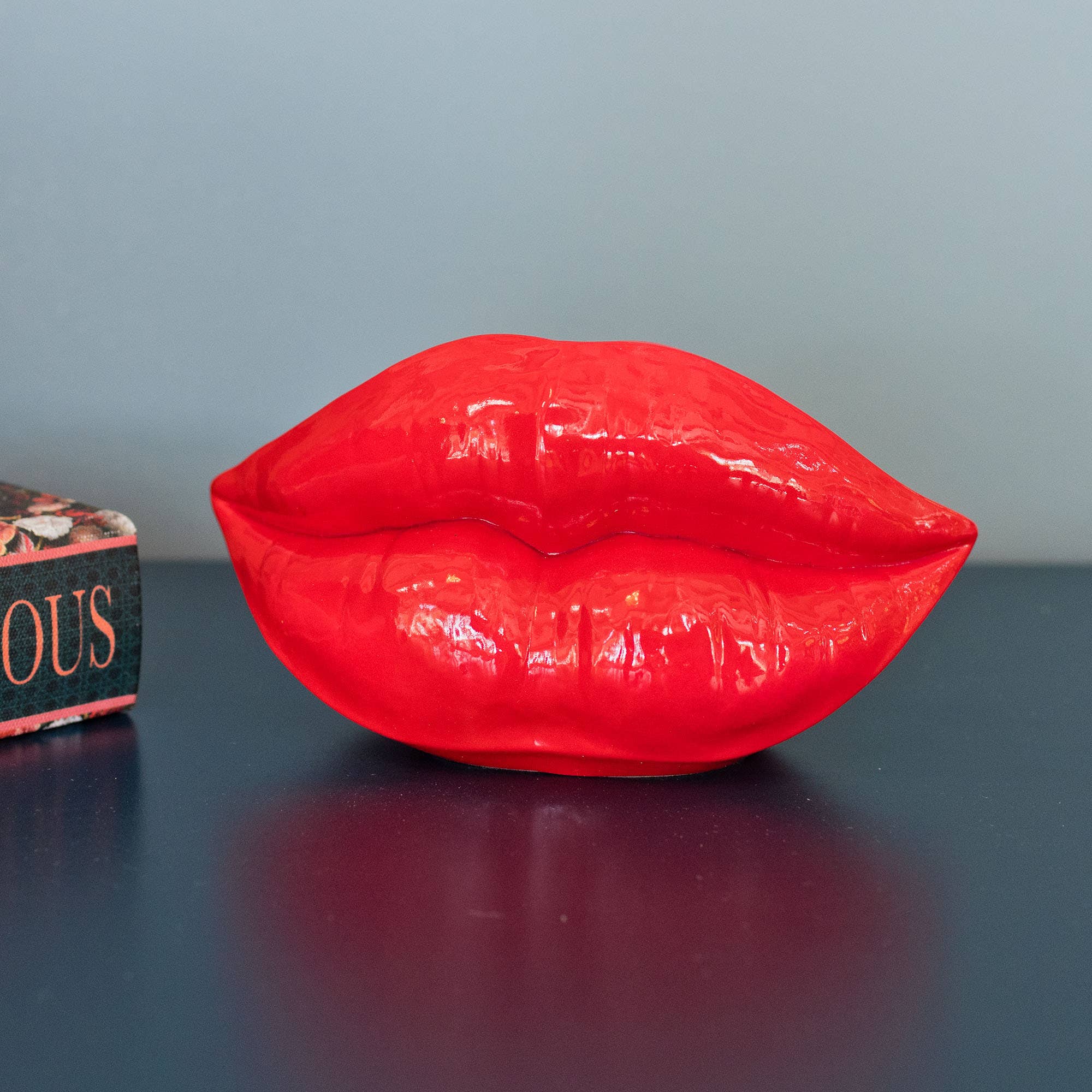 Febland - Vendita all'ingrosso Scultura - Scultura decorativa da casa a forma di labbra modellate rosse3