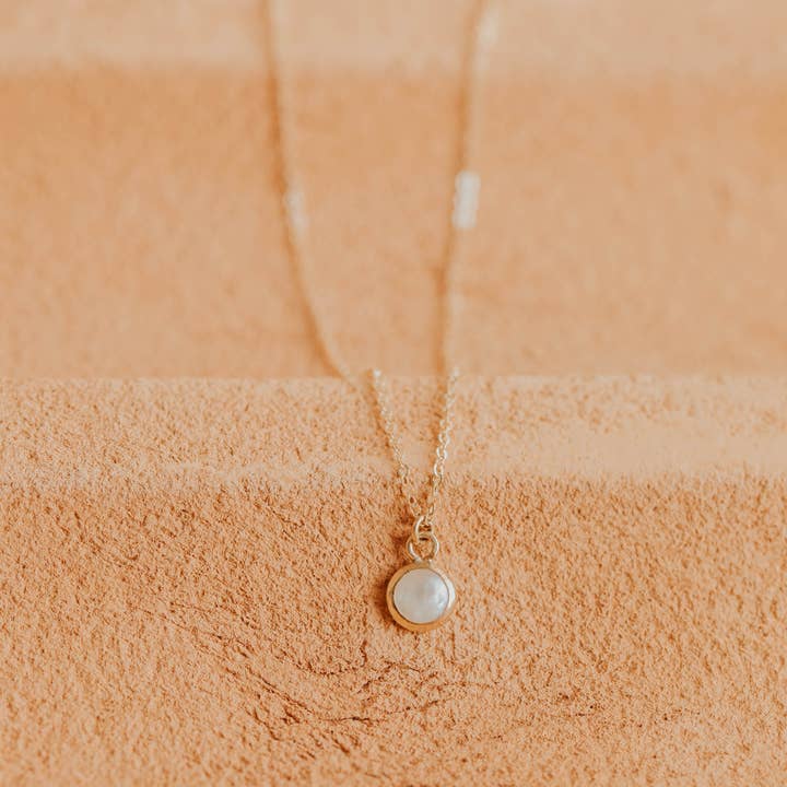 Hello Adorn - Wholesale Pendant/Charm Necklace - Cove Pendant Necklace | 14kt Gold Fill