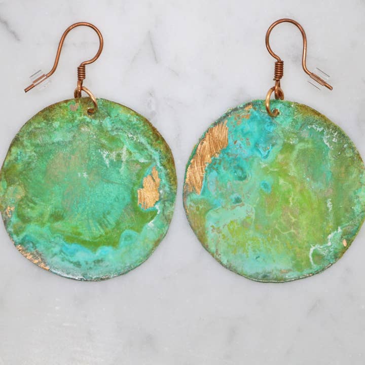 Mother Earth Disc Oorbellen voor wholesale door Kenzie Weise Jewels