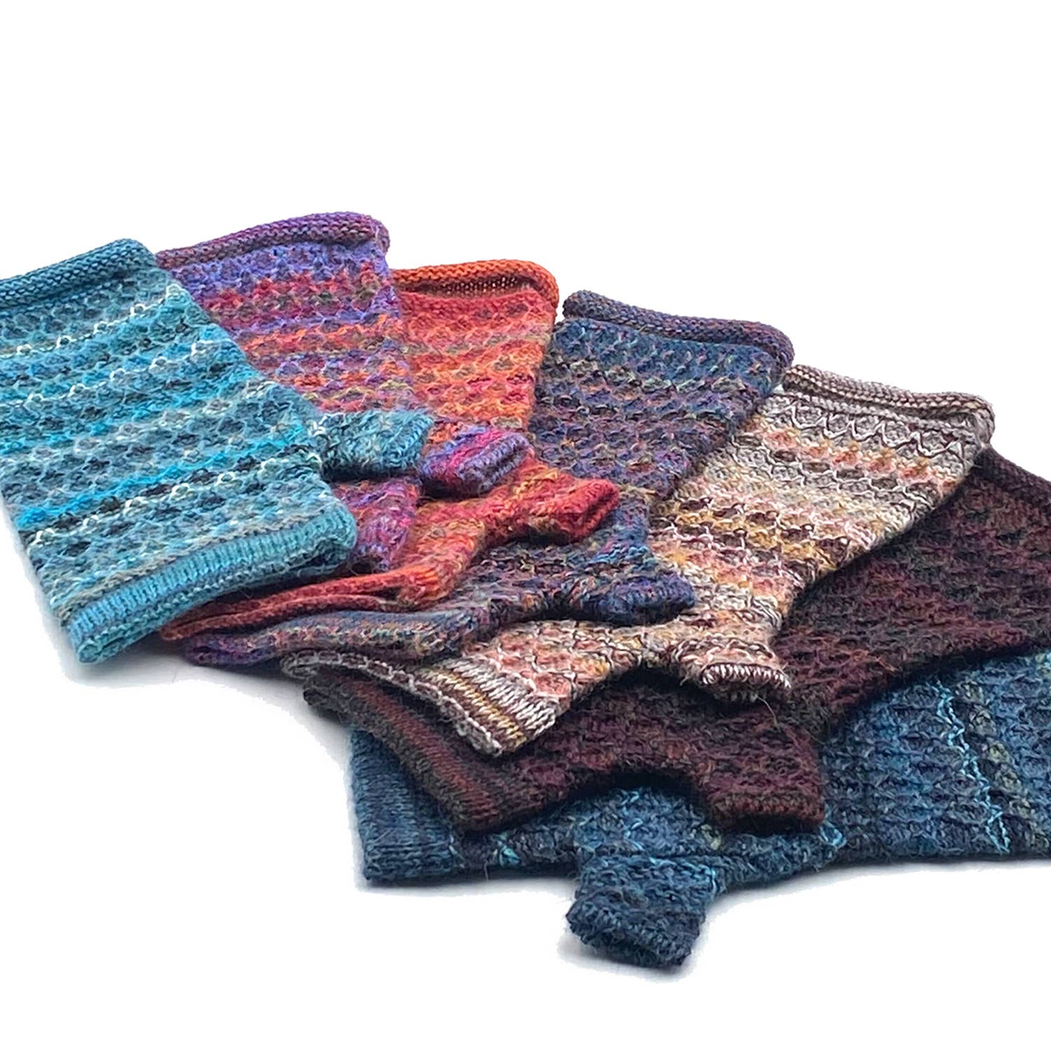 Shupaca Alpaca – wholesale Gloves – Women's – Alpaca Gloves - Printed - Saffron4