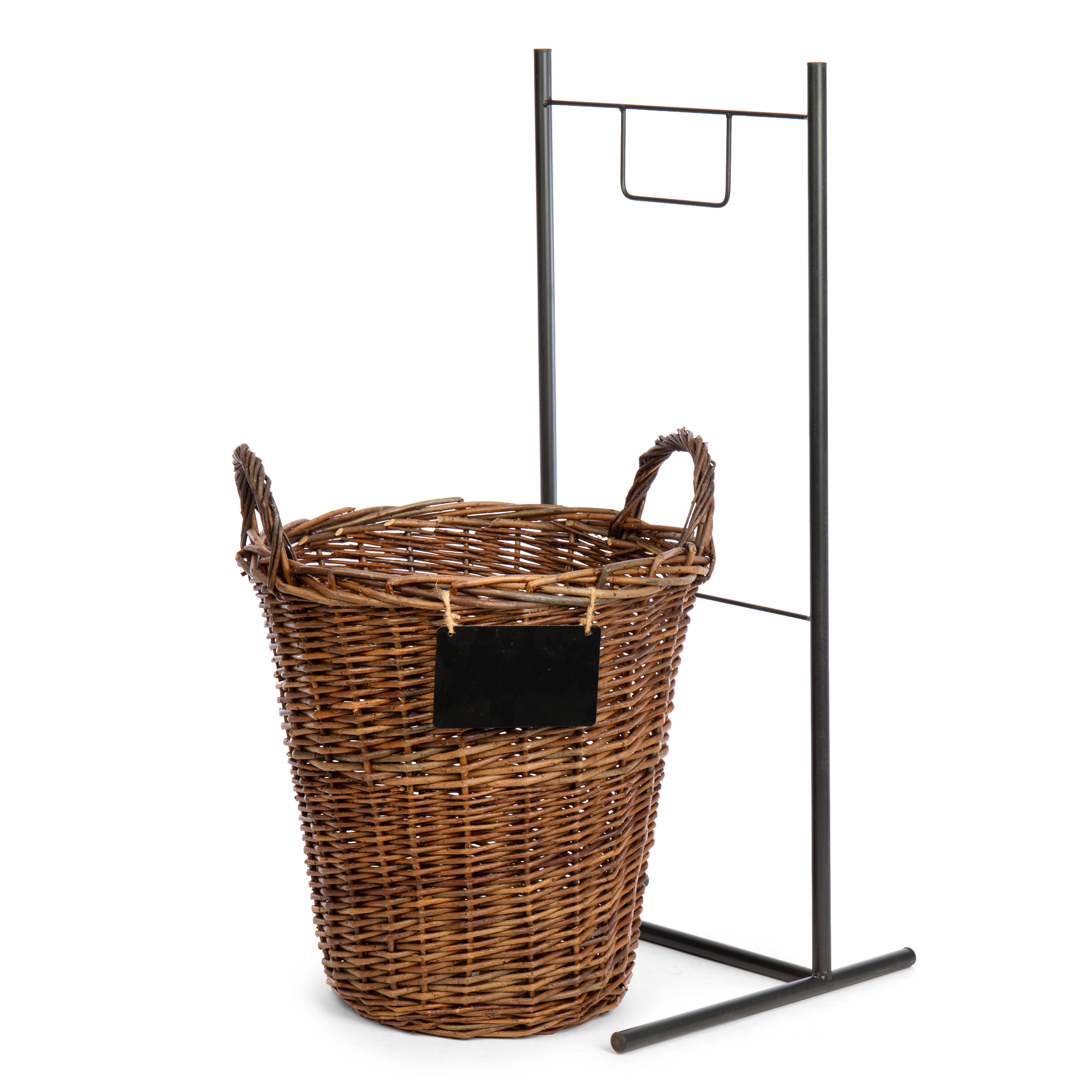 Willow Group - Wholesale Retailer Display Stand/Case - RD WLW DISPLAY W/METAL STAND7