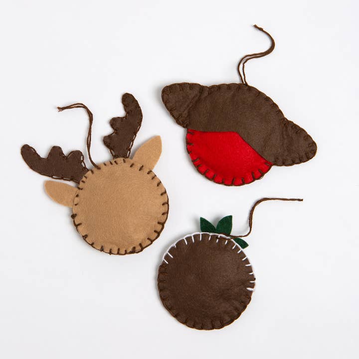 Wool Couture Company – wholesale Craft sewing kit – Felt Craft Kit - 6 Traditional Christmas Baubles2