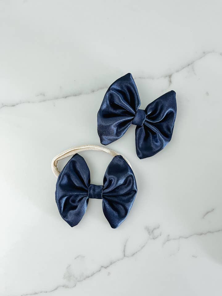 Lazo azul marino, diademas para bebés, accesorios para el cabello para niños para venta al por mayor de Gingerly Sewn