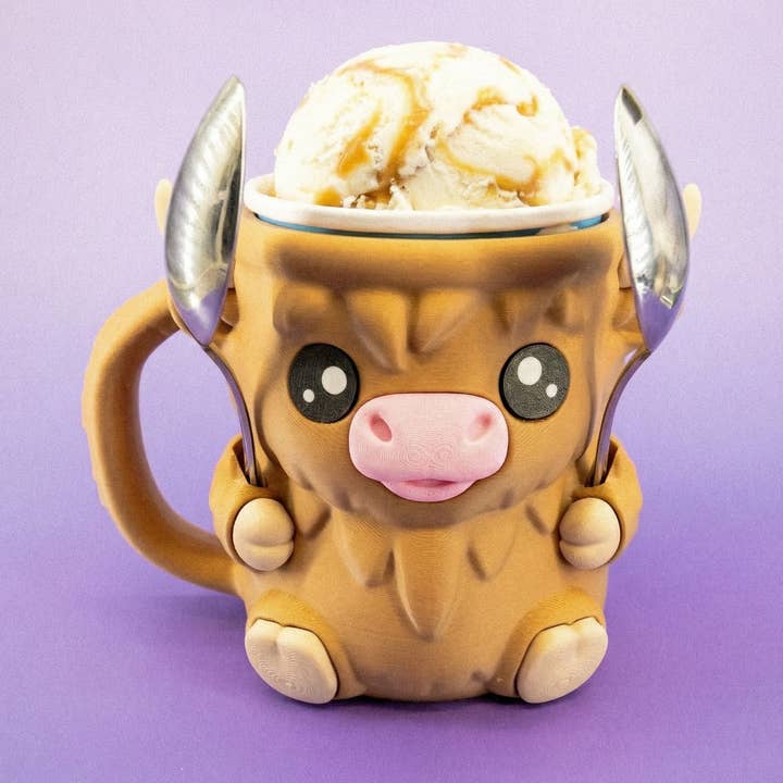Couvre-pot de crème glacée Highland Cow pour la vente par Super Fantastic