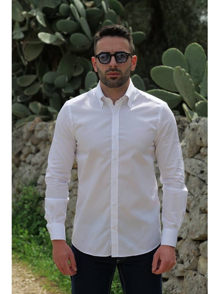 Chemise en sergé blanc pour homme pour la vente par Joey & John