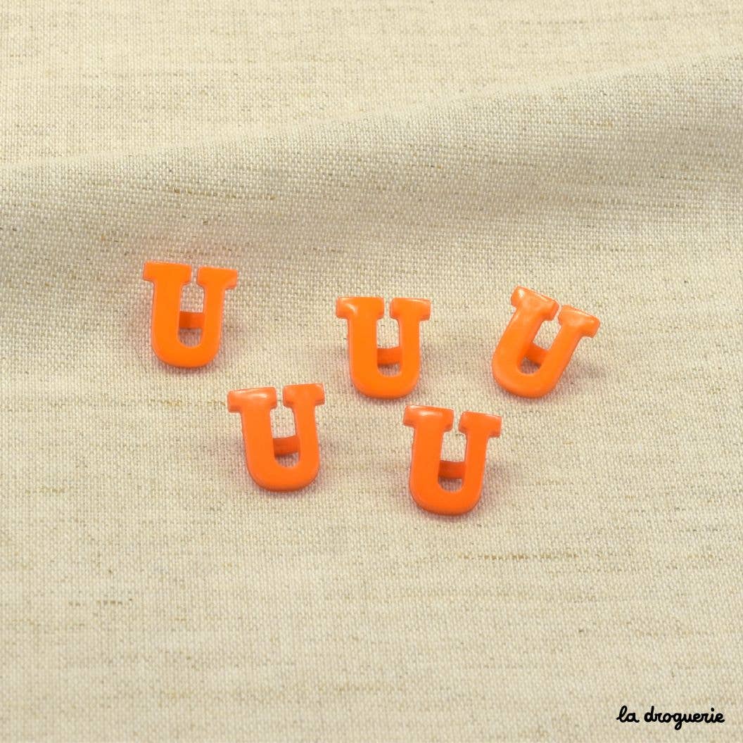LA DROGUERIE - Wholesale Sewing Button/Snap - Alphabet Button 18 mm13