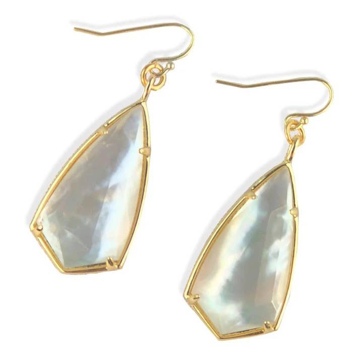 Boucles d'oreilles en nacre de laurier pour la vente par Christy Jean Boutique