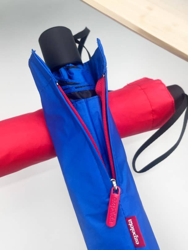 EZPELETA 2 en 1 (parapluie + protection UPF50+) BLEU pour la vente par Ezpeleta