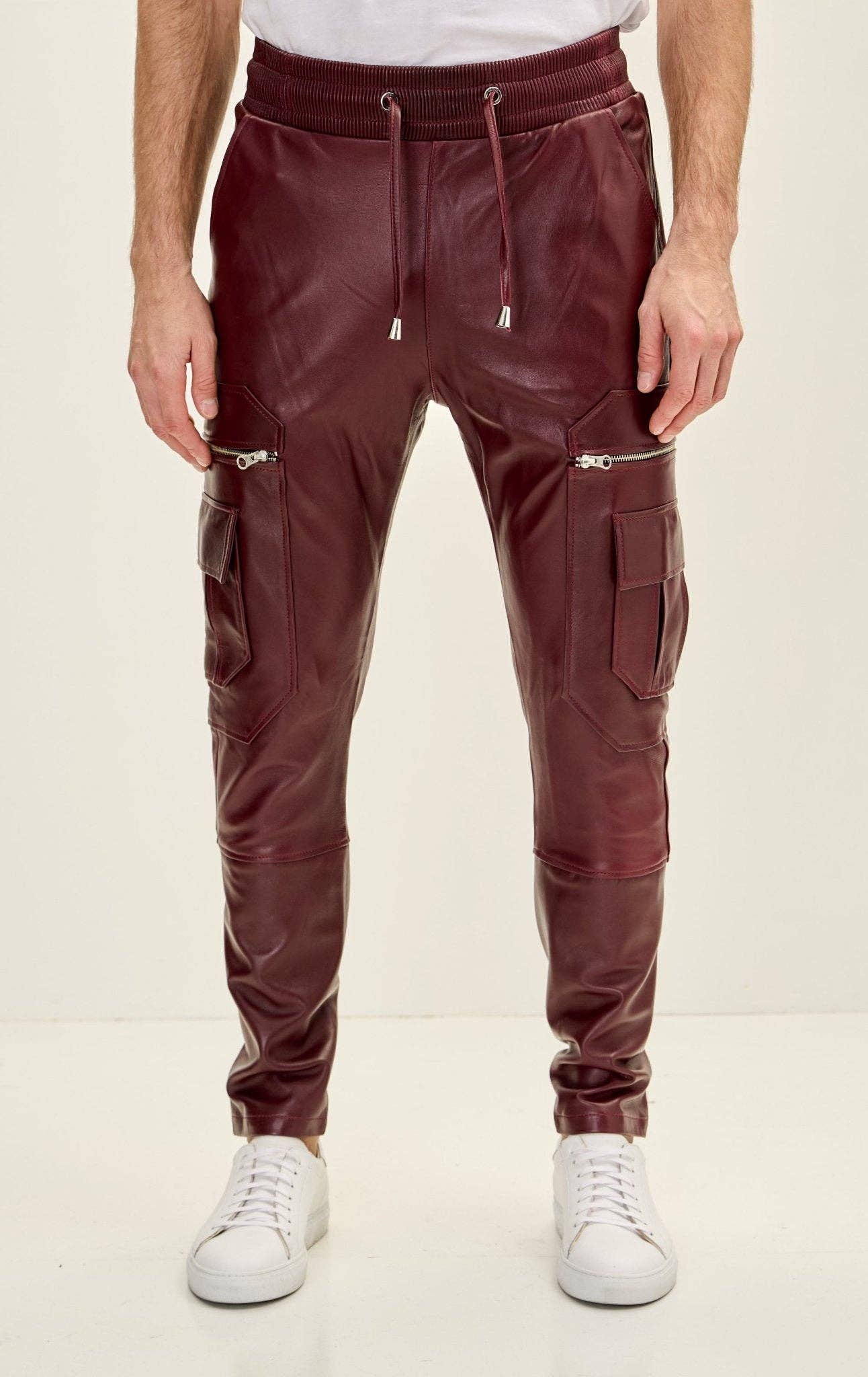 VINRÖD Destination Joggers i äkta läder för män - Burgundy för wholesale på Faire