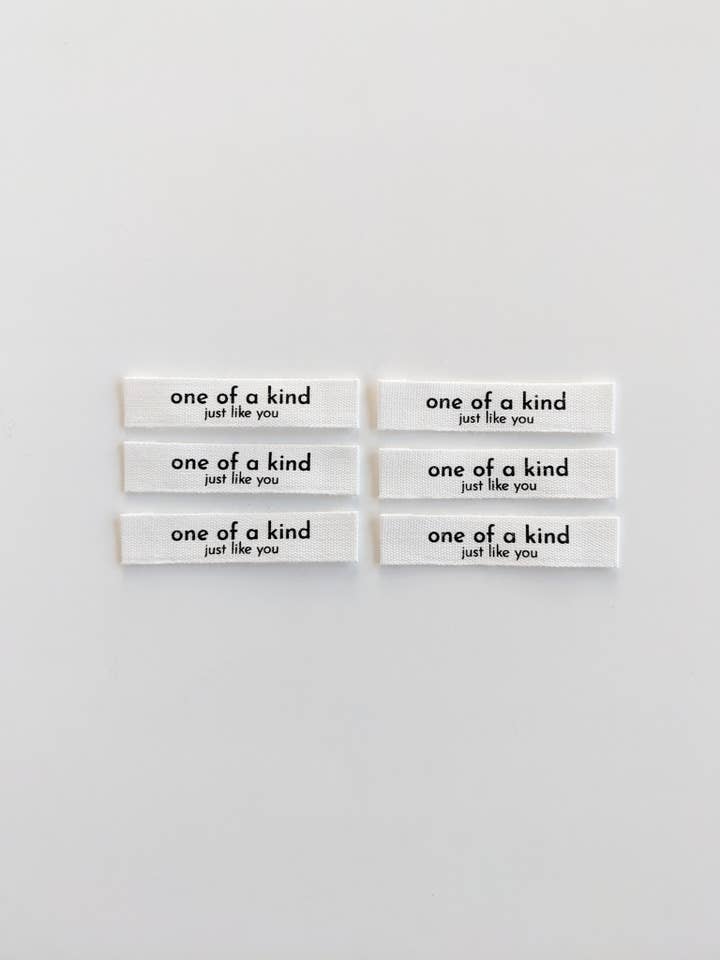 Enestående, ligesom dig (endefold) | Cotton Luxe-etiketter for engroshandel hos Intensely Distracted