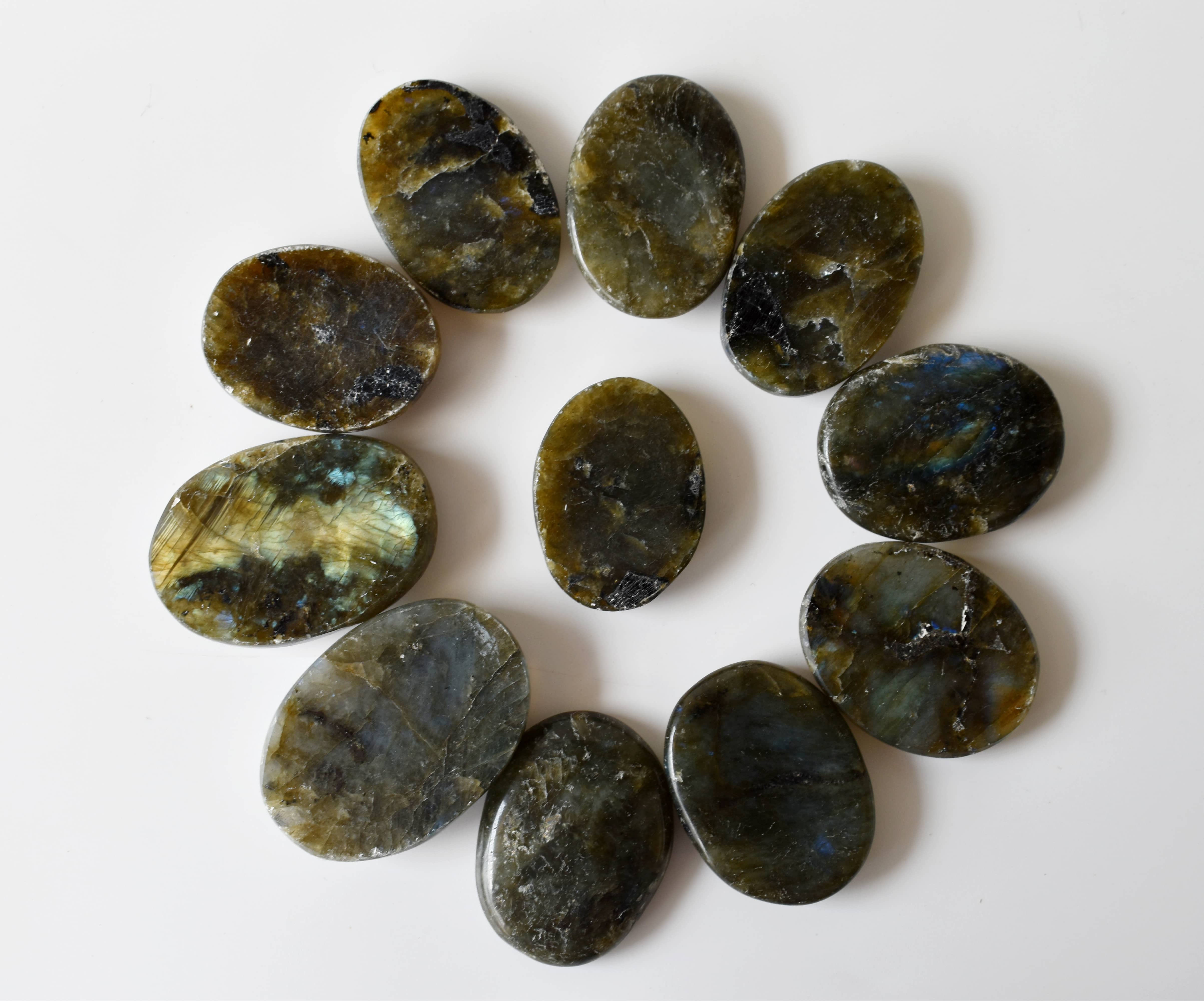 Soothing Crystals - Wholesale Spiritual stone/crystal - Palm Stones | Labradorite | Thumb Crystal | Pocket Gemstone8
