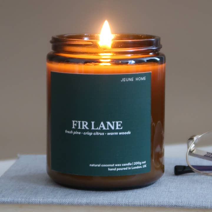 Jeune Home – wholesale Jar/filled candle – Fir lane- coconut wax candle in amber jar | Christmas0