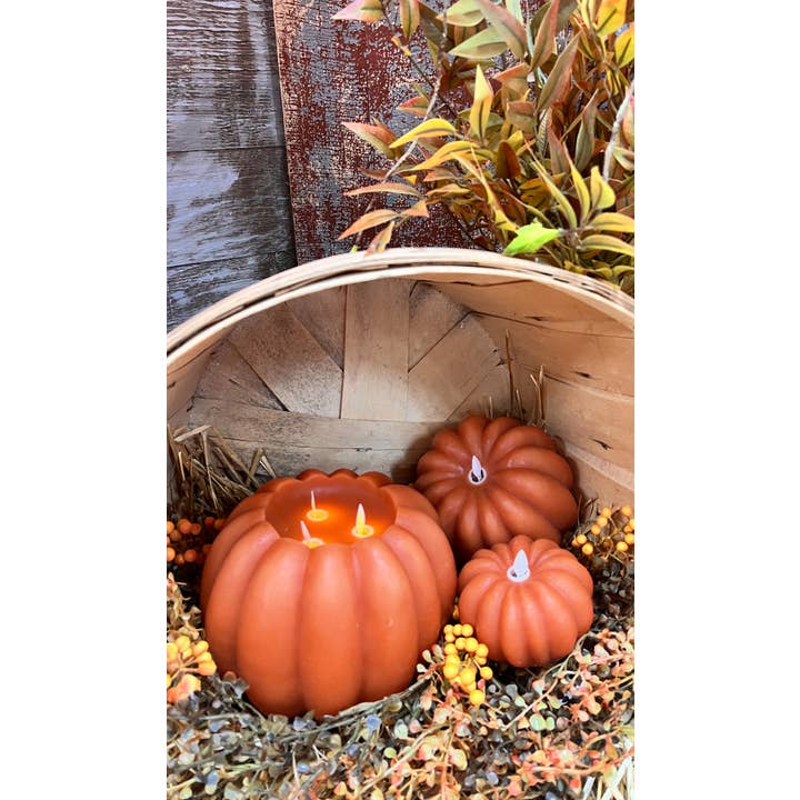 Wholesale Home Decor - Wholesale Flameless Candle - Orange Pumpkin Carved Moving Flame LED Candle 6x5