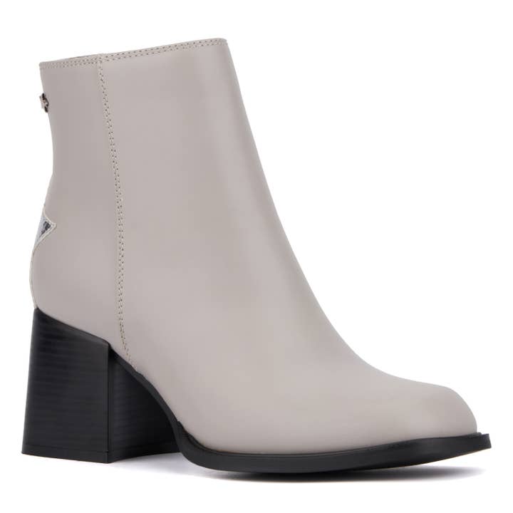 S3 Holding - Wholesale Boots - Women's - Olivia Miller Women's Star Ankle Boots