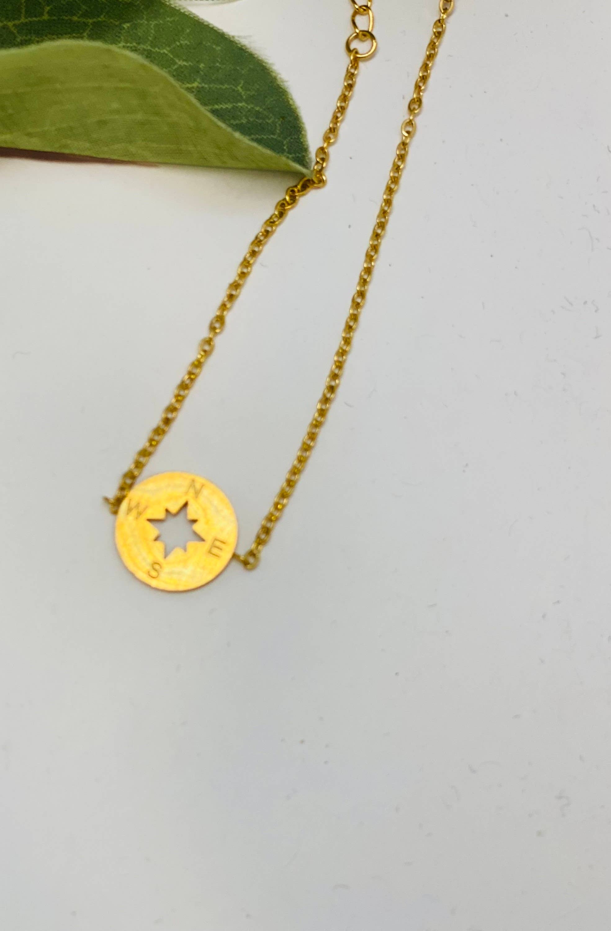 Little Happies Co - Wholesale Charm/Dangle Bracelet - Personalized Graduation Gifts, Compass Bracelet for Girls4