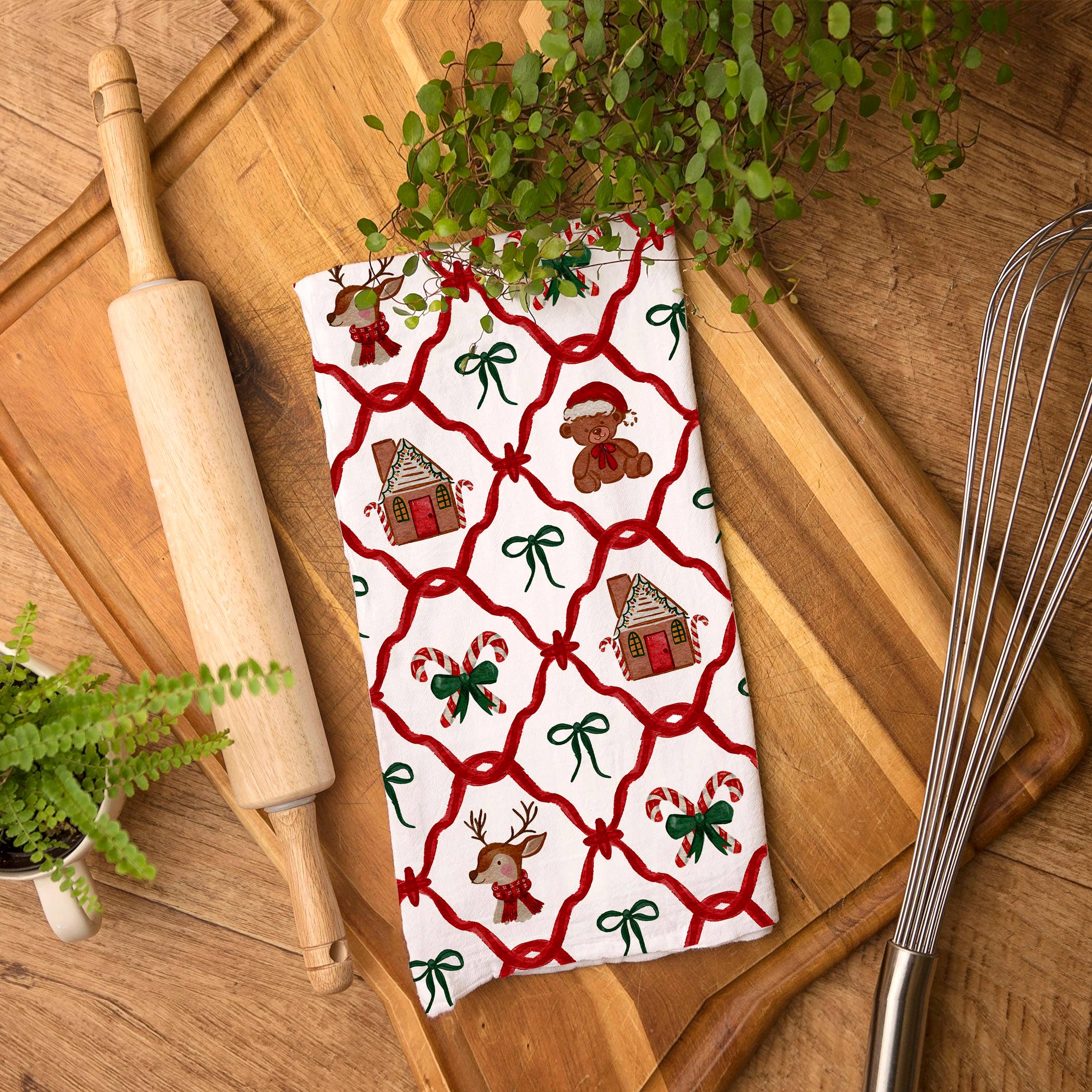 Gia Roma - Wholesale Tea Towel - Vintage Santa Holiday Kitchen Towel & Decor | Pink Christmas39