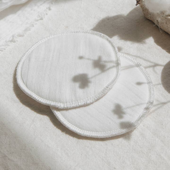 Återanvändbara bröstkuddar i ekologisk bomull - Vattentät 2 par för wholesale av Little Beacon