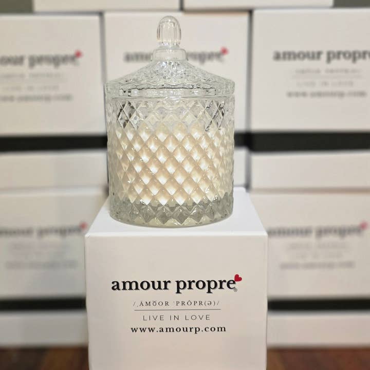 Candela di lusso in soia colata a mano White Christmas per la vendita all'ingrosso da parte di Amour Propre