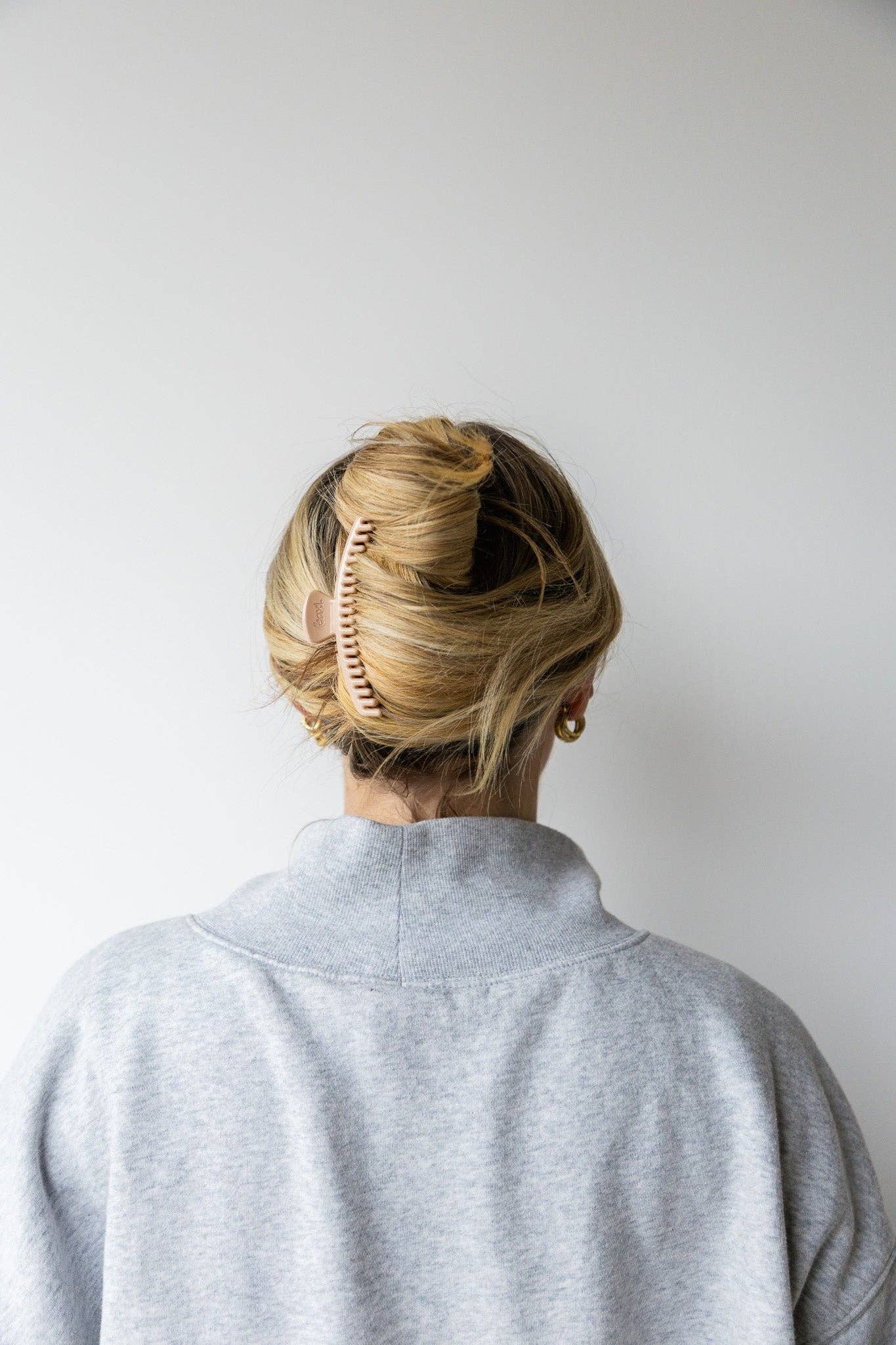 KAXI - Wholesale Hair Clip - Women's - Shiny Midi Hold Everything Claw11