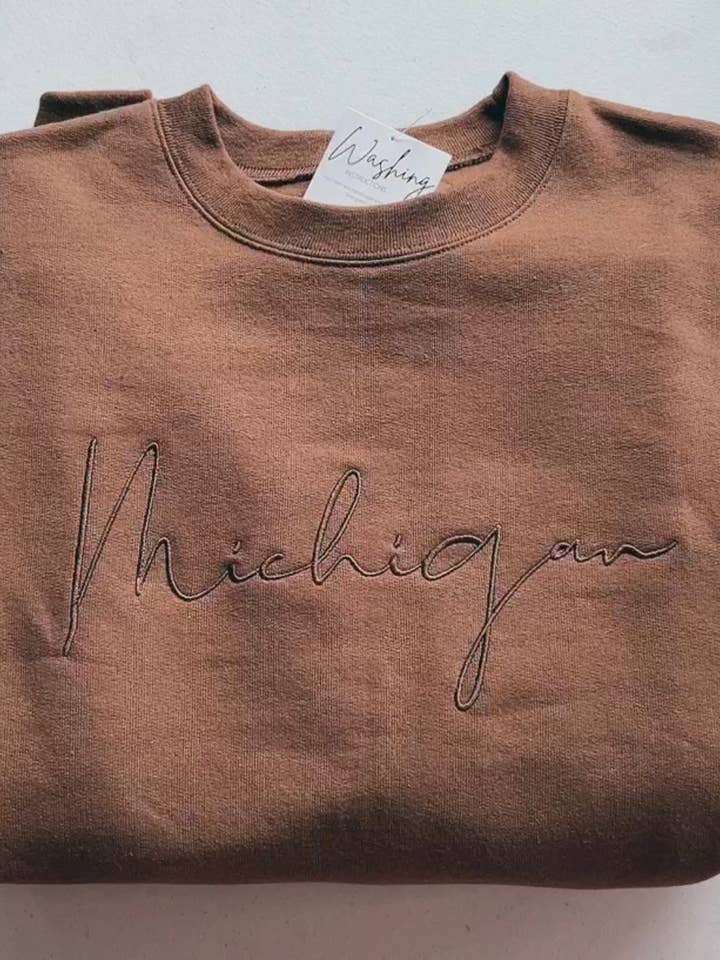 Finny Lou & Co. - Wholesale Graphic Sweatshirt - Women's - State & Town Tourist Crewneck Sweatshirt1