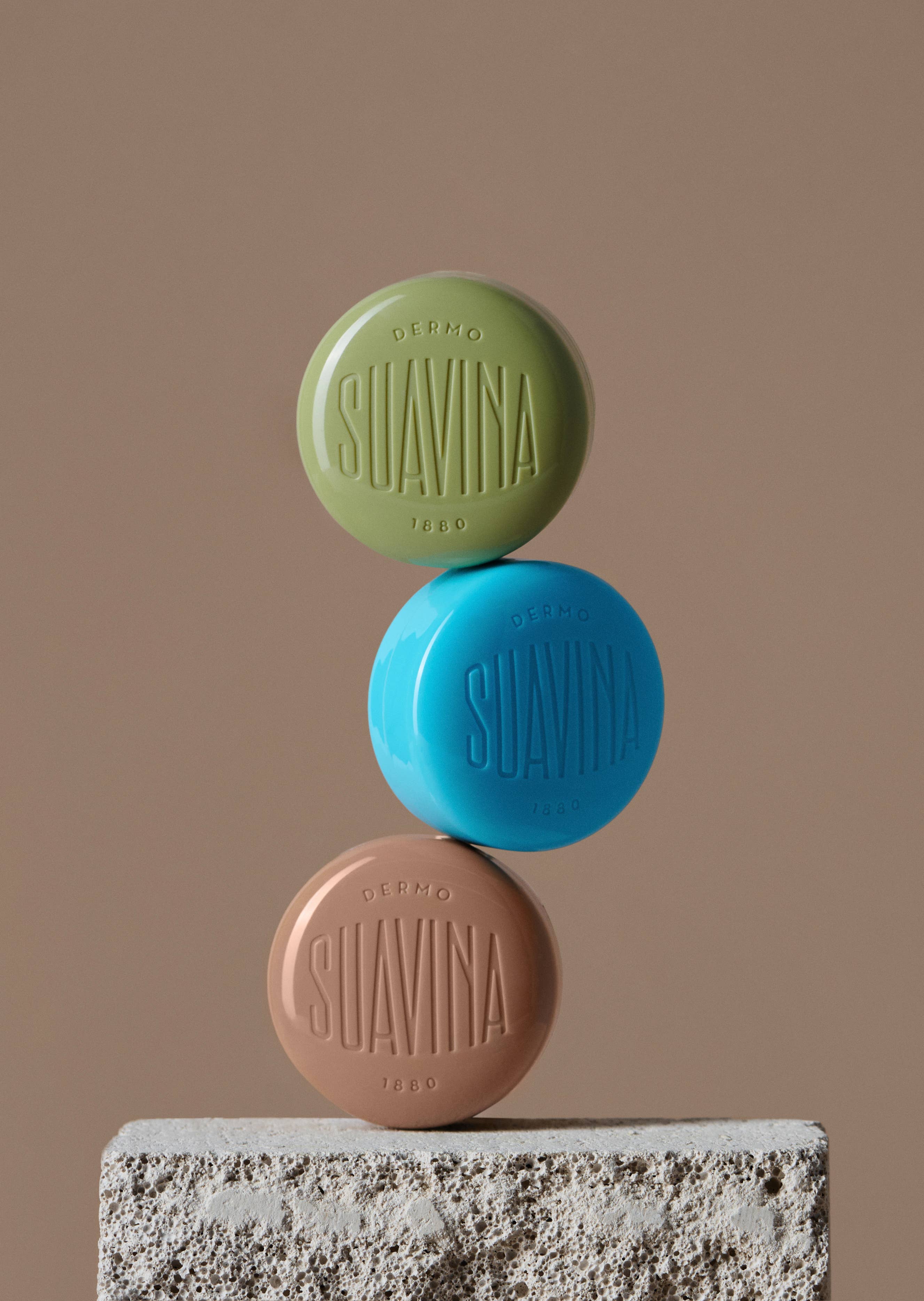 DERMO SUAVINA UKI – Engroshandel Læbepomadesæt – Dermo Suavina Læbepomade 10 ml Variety Pack – 27 enheder6