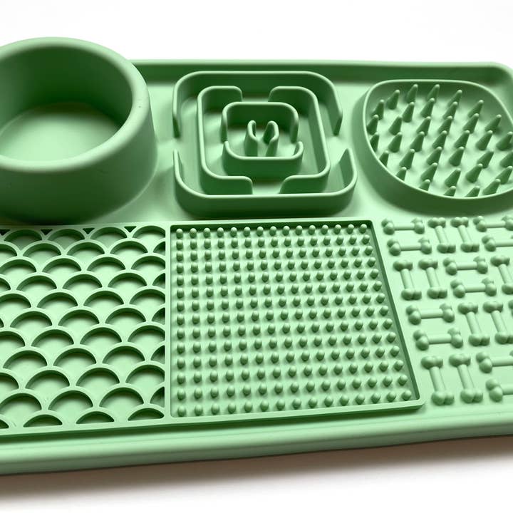 Dog Bandana Co. - Wholesale Pet food mat – Dog - Deluxe Pet Lick Mat7