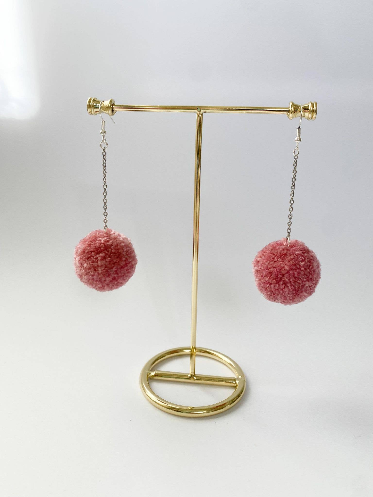 Knit&Knot Designs – wholesale Dangle earrings – Small Pom Pom Earring7