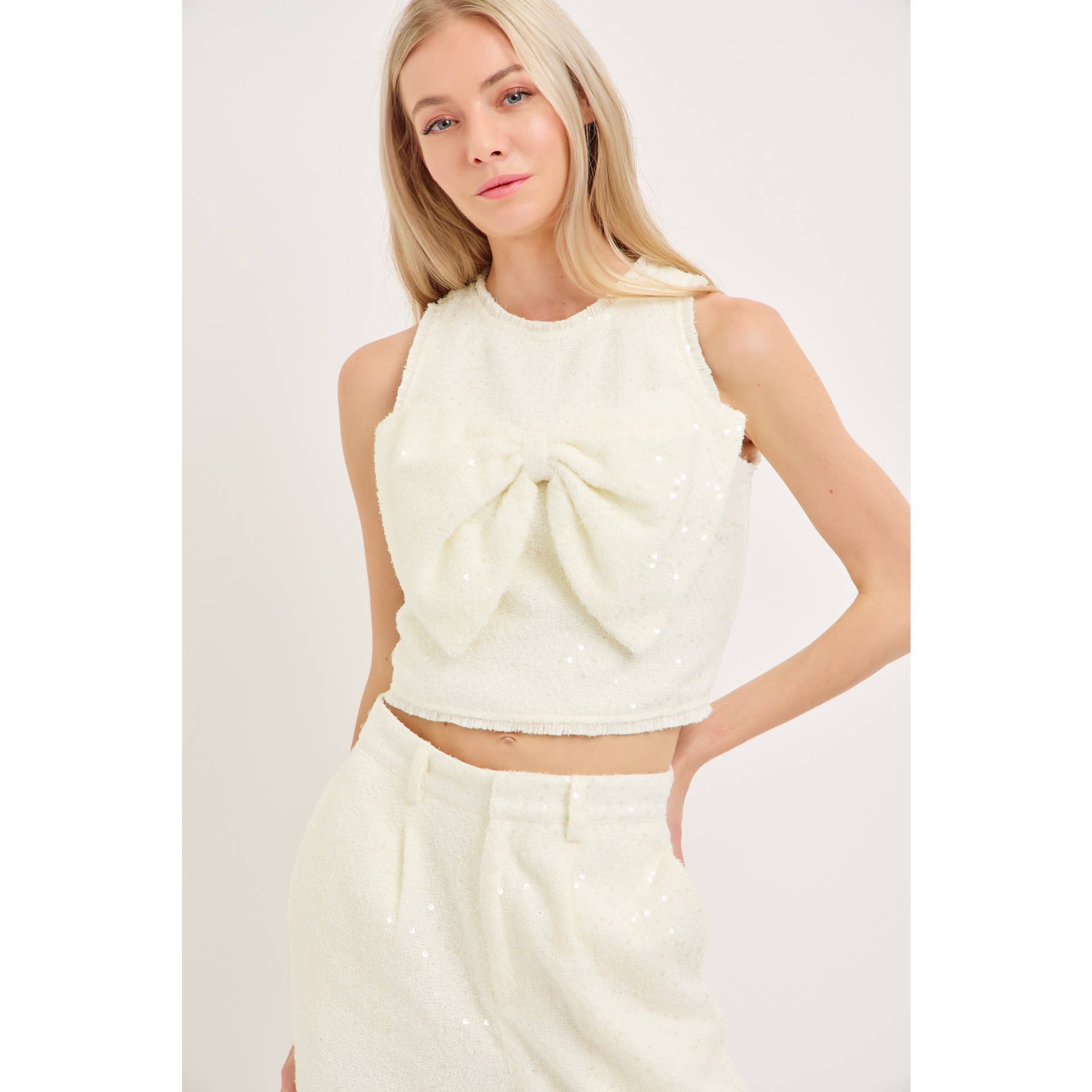 WHITE FRAYED EDGES TWEED TOP & PANTS SET for wholesale on Faire3