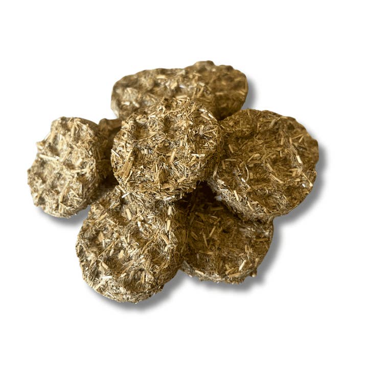 Banana Hay Wafers Large Bag for wholesale by ENCAS-NIMAUX