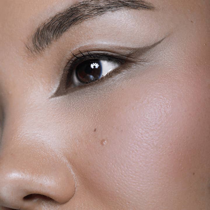 Youngblood Mineral Cosmetics - Wholesale Eyeliner/Pencil - One-Swipe Gel Eyeliner8