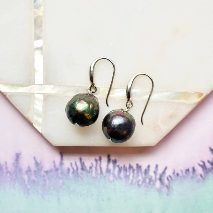 a.v. max - Wholesale Dangle Earrings - Akoya Pearl Earrings3