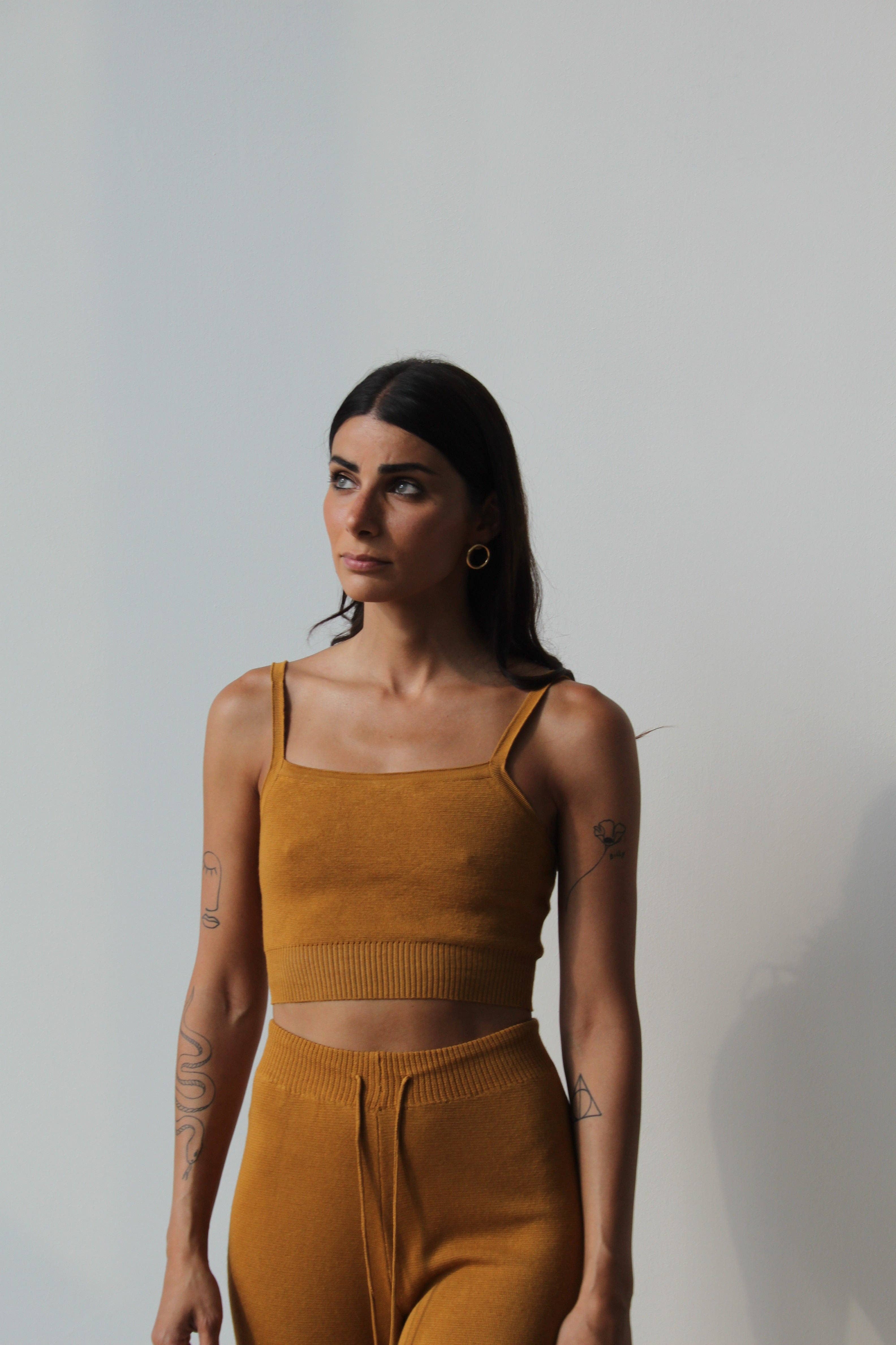 TENNÉ - Wholesale Knit Top - Women's - Knitted crop top - Camilla Top2