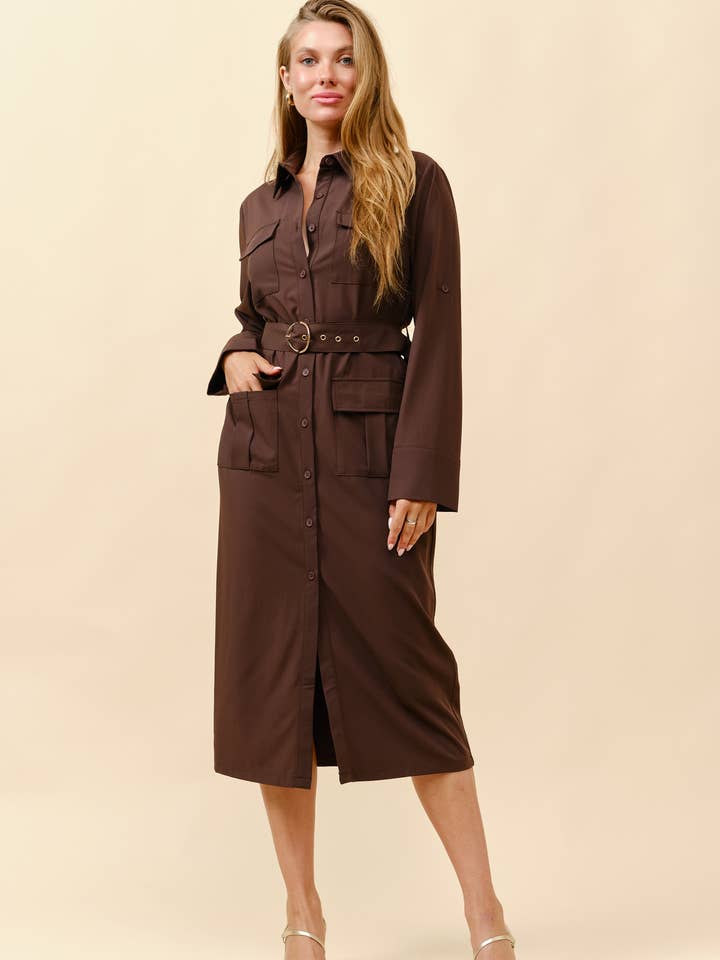 Robe chemise à manches longues avec ceinture utilitaire pour la vente par Tea & Cup