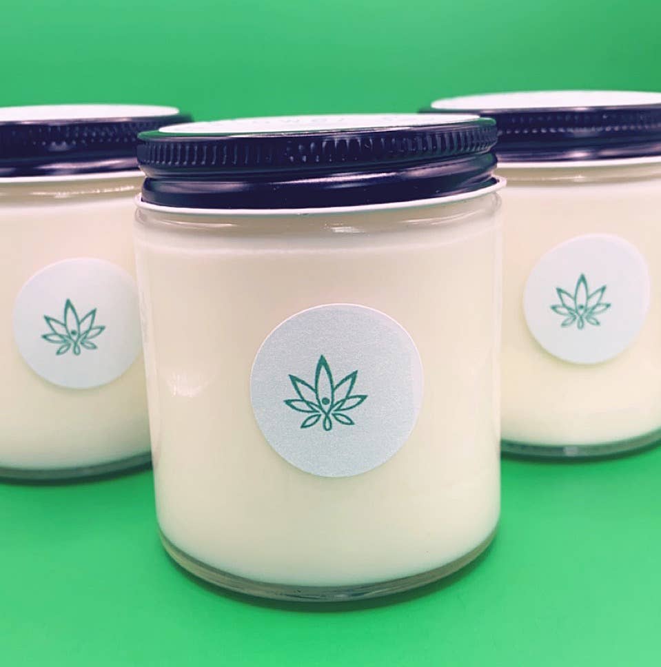 Daralyn's Designs – Großhandel Kerze im Glas / gefüllte Kerze – Cannabis-Kerze | 113 g Hanfwachs | 4oz3