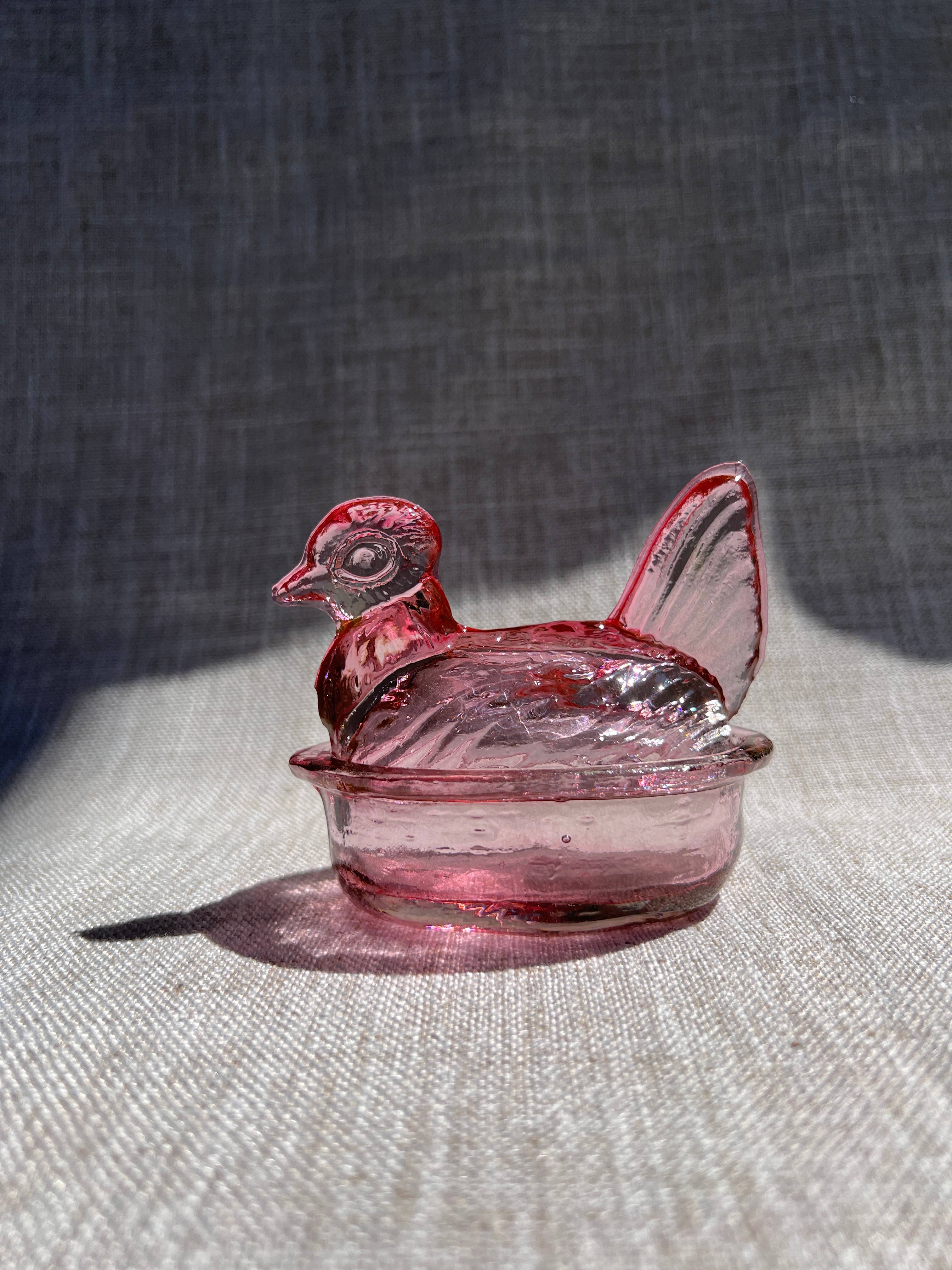 Kitchen One - Wholesale Decorative Plate/Dish/Bowl - Nesting Hen Bowl & Lid - ROSE | Hand Blown Glass - Colombia4