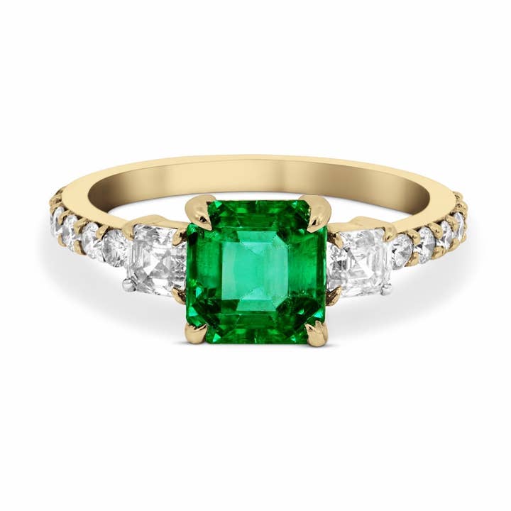 Bague en diamant de laboratoire Émeraude Étincelante (2,80 CTW) pour la vente par Orchid Gems Fine Jewelry