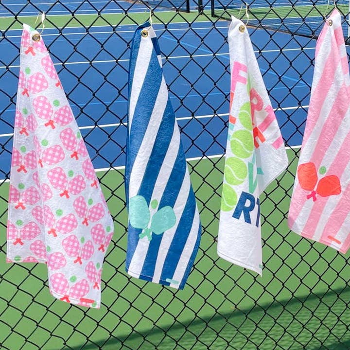 Clairebella Personalized Gifts & Pillows – Engroshandel Sportshåndklæde – Tennis Håndklæde | Specialfremstillet Sportshåndklæde | Bomulds Træningshåndklæde3