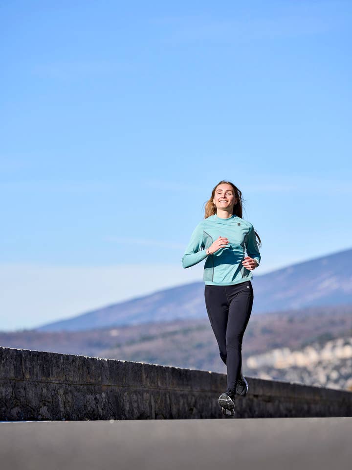 THE FAIR SPORT – Großhandel Sportoberteil – Damen – Das langärmlige Oberteil für Damen zum Laufen & Multisport5