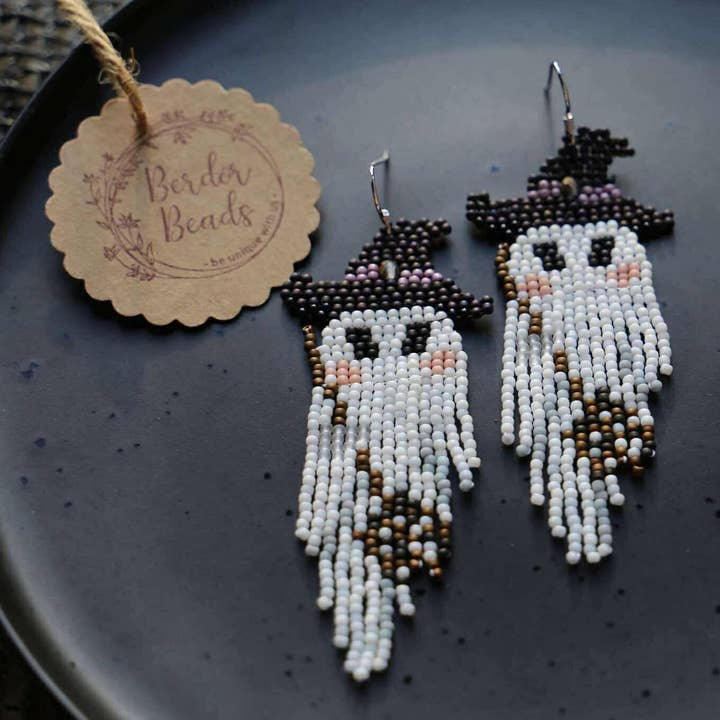 Pendientes de flecos con cuentas tejidas a mano de bruja fantasma, Halloween para venta al por mayor de BerdorBeads