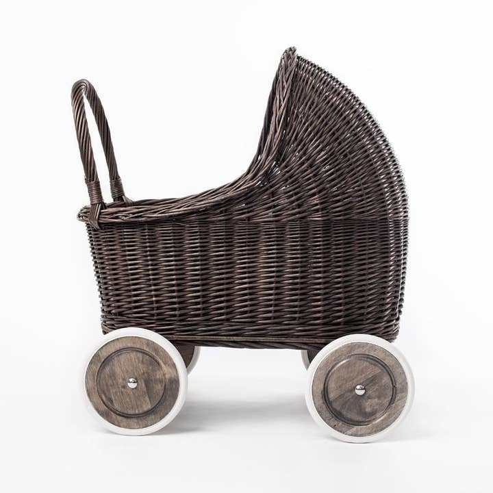 The Wicker Stories – wholesale Doll pram – Kids – Wicker Pram With Wood Handle - Quiet Movement
