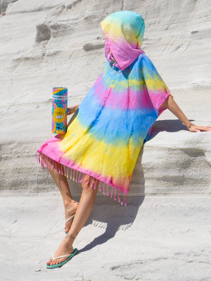Poncho de Praia com Capuz TIE DYE com Caixa de Presente – Azul / Amarelo por atacado de Towel to Go