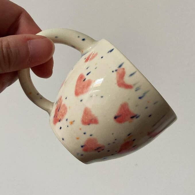 Sweet Hearts Mug - Håndlavet Keramik - Valentinsdag Gave for engroshandel hos Katie Troisi Pottery